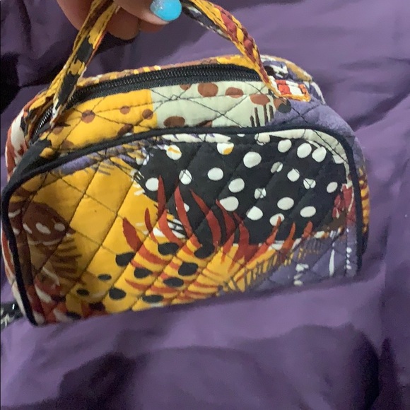 Vera Bradley - Picture 4 of 4